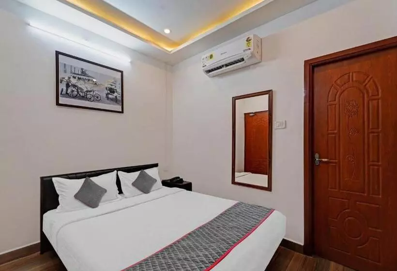 Aamiaismajoitus (B&B) Super Townhouse Vanur Near Auroville Beach Formerly De Heritage