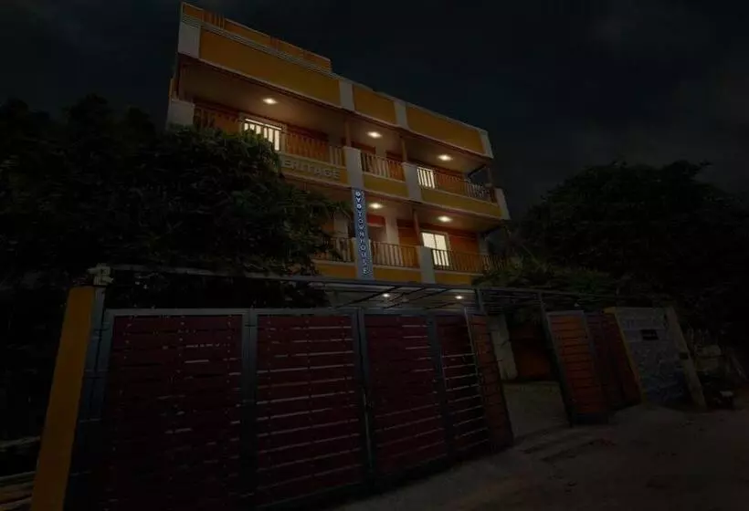 Aamiaismajoitus (B&B) Super Townhouse Vanur Near Auroville Beach Formerly De Heritage