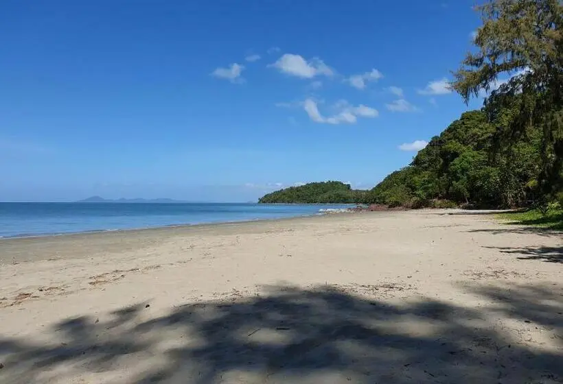 Cameron Island Resort