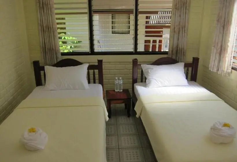 Cameron Island Resort