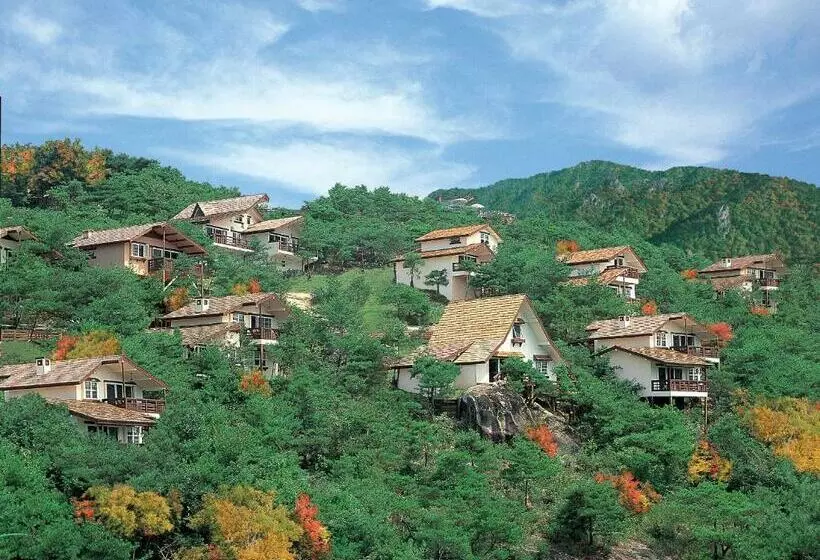 Club Es Jecheon Resort