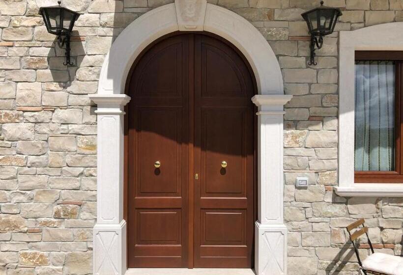 Отель Agriturismo Casale Cerere