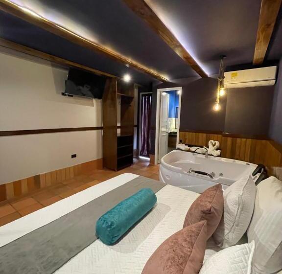 هتل Campestre Manoa