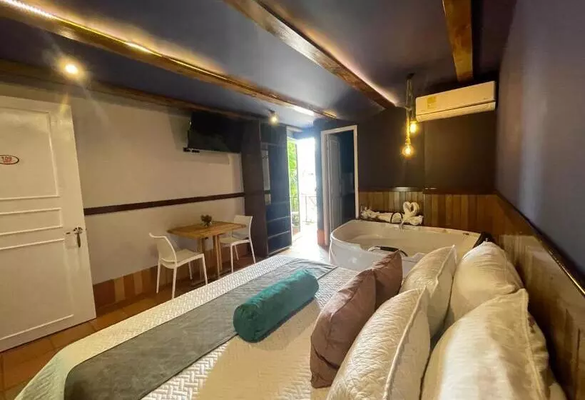 ホテル Campestre Manoa