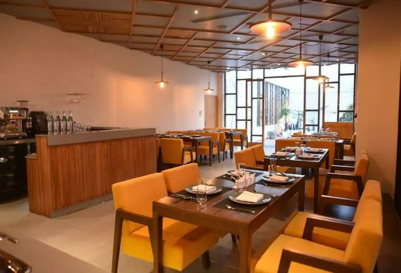 Hotelli Icon Rajpura