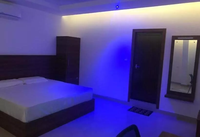 ホテル Kannamundayil Residency