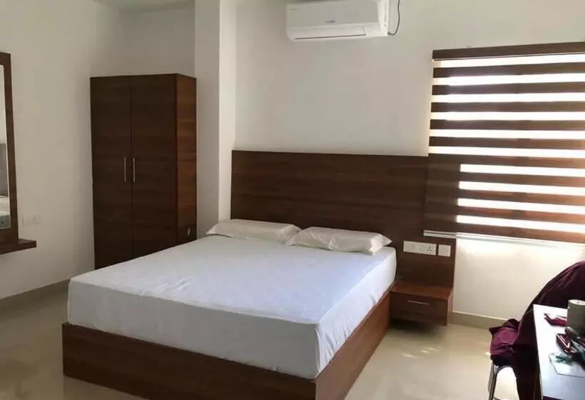 ホテル Kannamundayil Residency