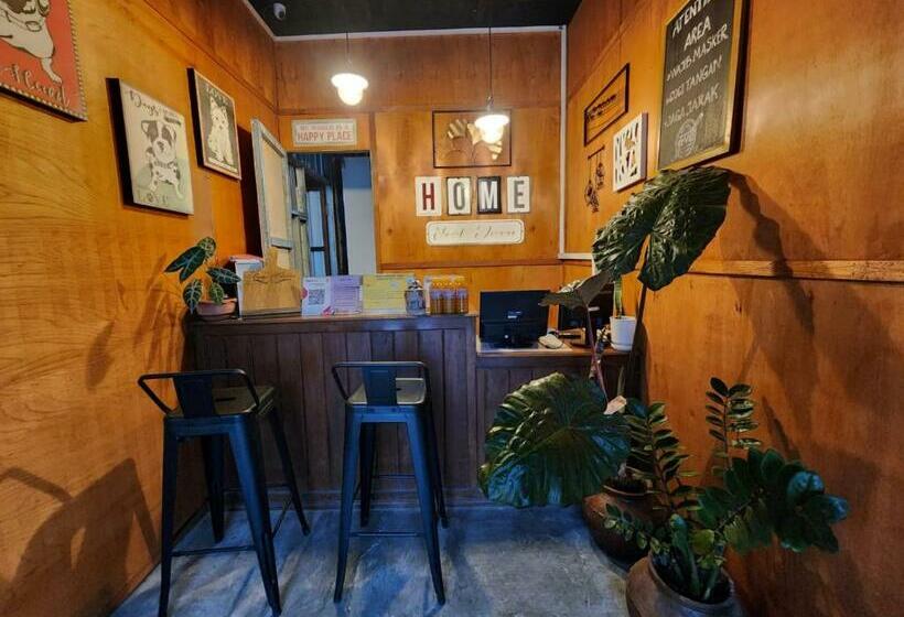 Otel Omah Pandhoek Family Syariah By Stayku