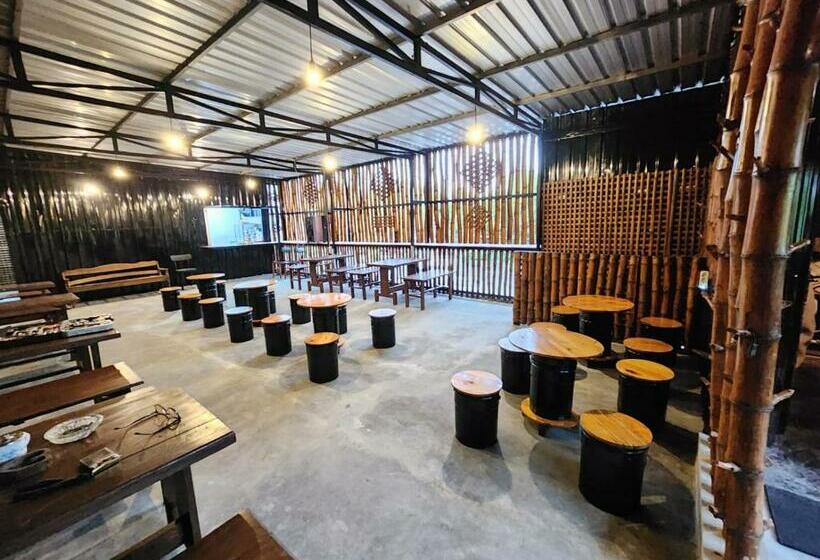 Otel Omah Pandhoek Family Syariah By Stayku