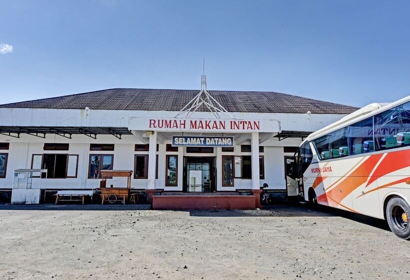 בית מלון כפרי Oyo 3479  Intan