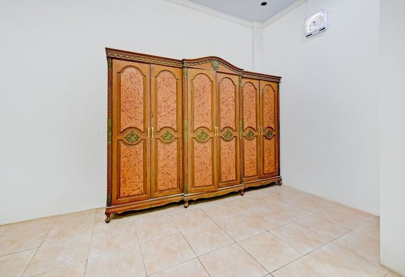 בית מלון כפרי Oyo 3479  Intan