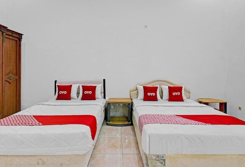 בית מלון כפרי Oyo 3479  Intan