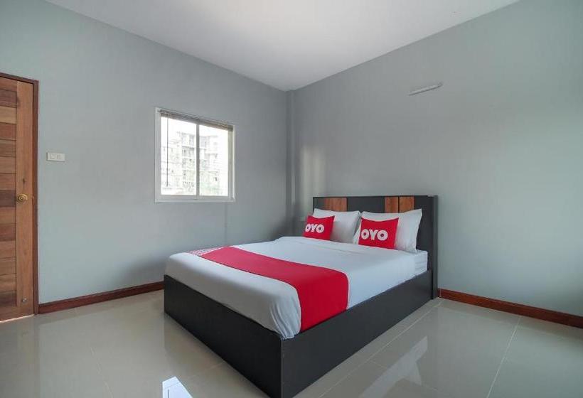 호텔 Oyo 715 Apartment Khunpu