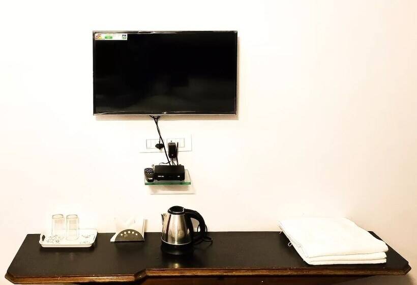 Shivani Palace Hotel, Restaurant & Party Hall