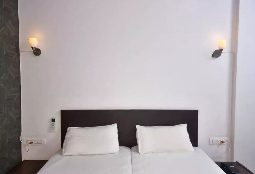 Shivani Palace Hotel, Restaurant & Party Hall