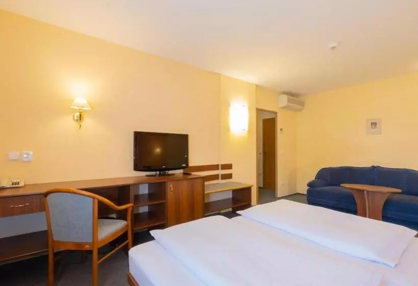 ペンション Mohelnice