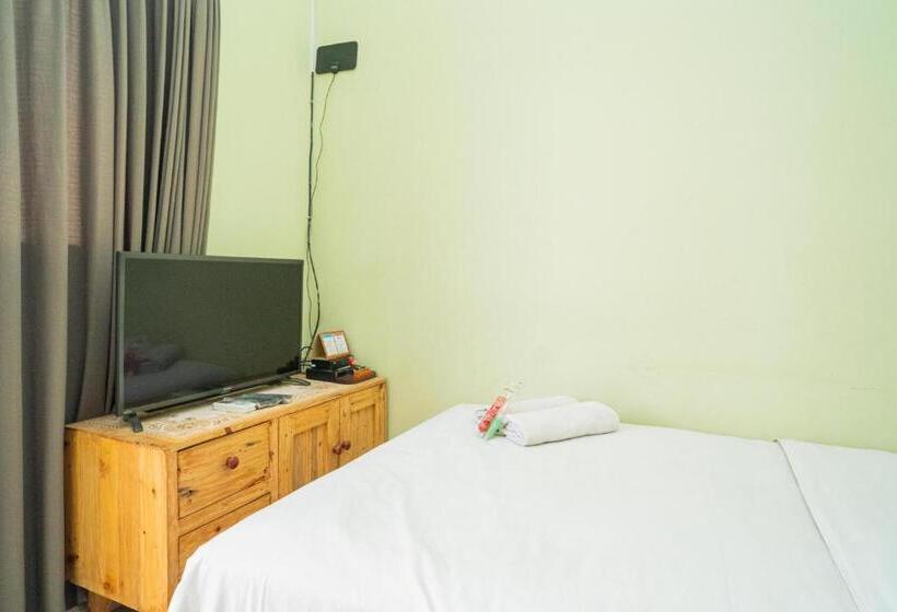 Pension Reddoorz Syariah Near Suncity Mall Sidoarjo