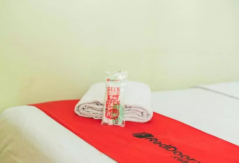 Majatalo Reddoorz Syariah Near Suncity Mall Sidoarjo