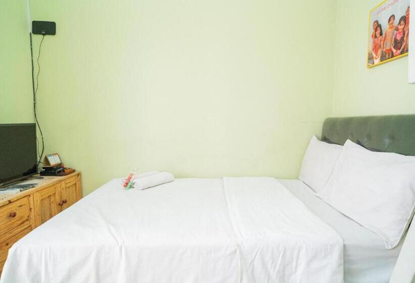 Pension Reddoorz Syariah Near Suncity Mall Sidoarjo