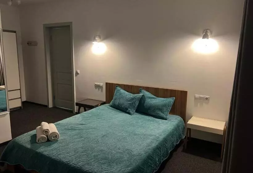 Majatalo Turquoise House