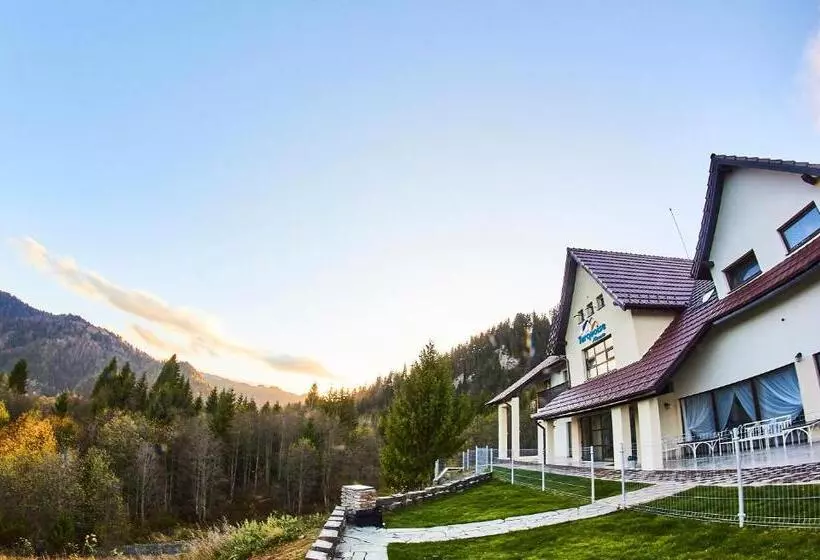 Majatalo Turquoise House