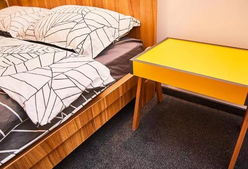 Majatalo Turquoise House