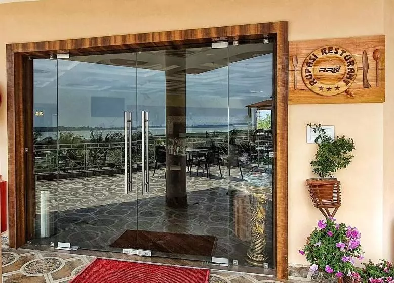 リゾートホテル Rupasi Rupnarayan Kuthi