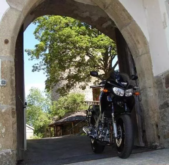 Retkeilymaja Burggasthof Hauptmann