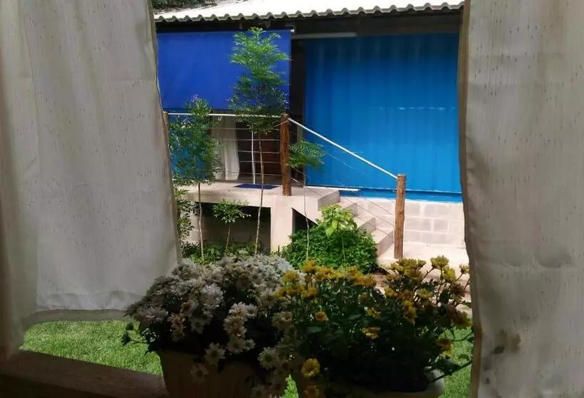 Retkeilymaja Pousada Container Eco Manguinhos