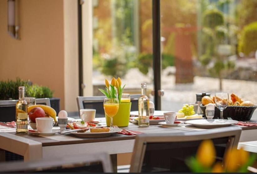 צימר Garni Am Schloss