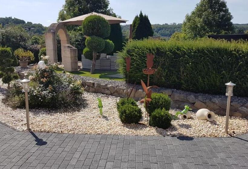 צימר Garni Am Schloss