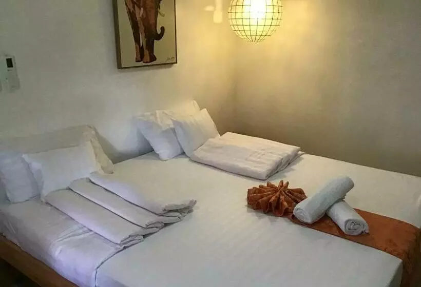 Cuestas Beach Resort And Restaurant