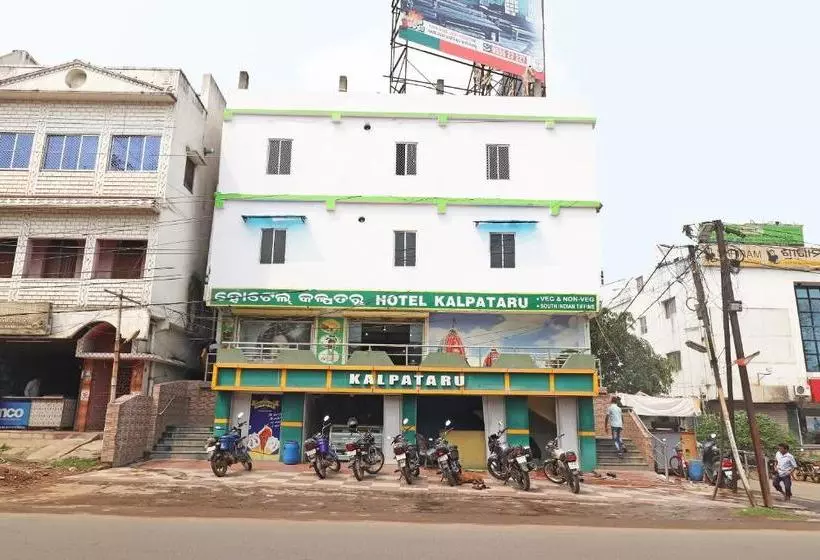 ホテル Oyo 29692  Kalpataru