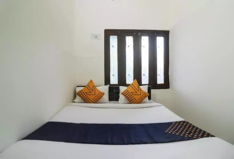 هتل Spot On 62999  Priyanka Tourist Lounge