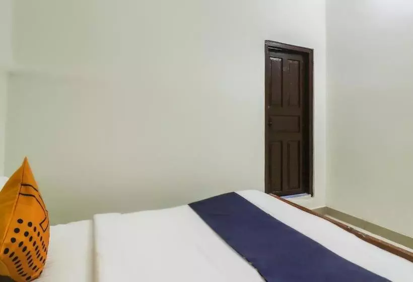 هتل Spot On 62999  Priyanka Tourist Lounge