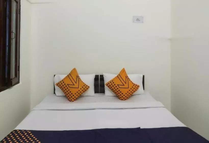 هتل Spot On 62999  Priyanka Tourist Lounge