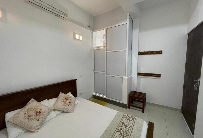 فندق White Fortress