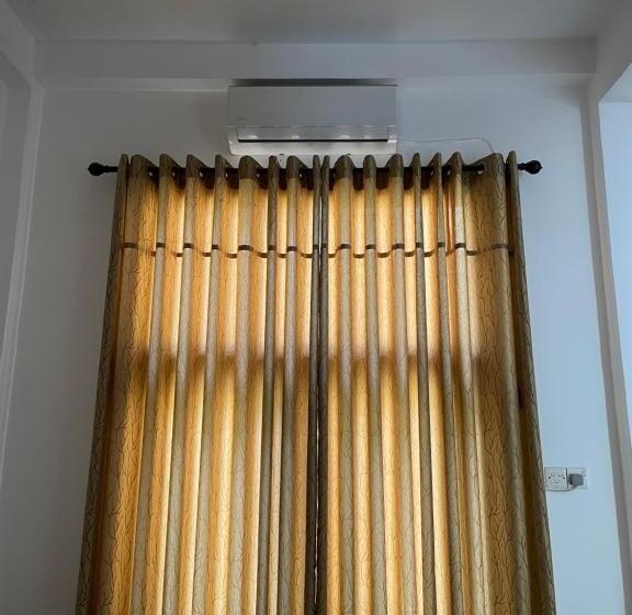 فندق White Fortress