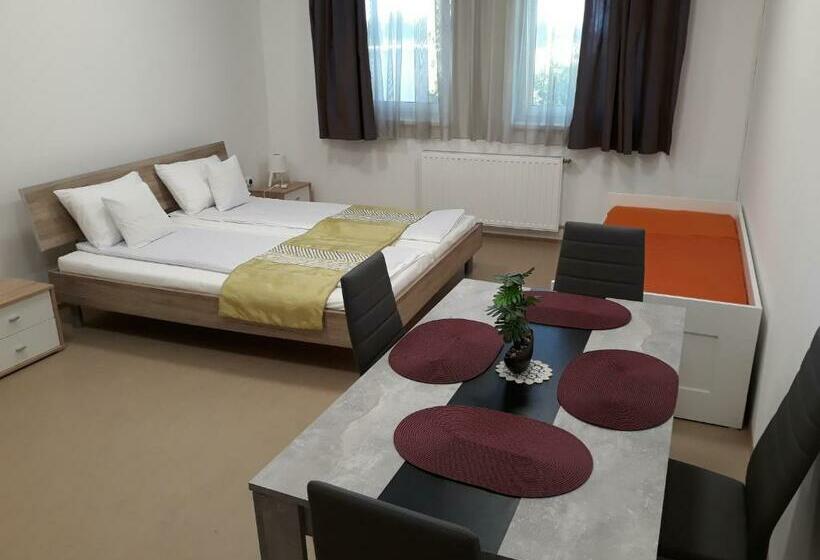 بنسيون Bella Vendégház Mórahalom