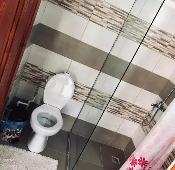 پانسیون Casa De Vacanta Mirela
