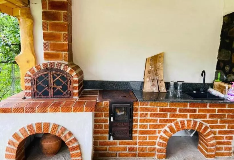 پانسیون Casa De Vacanta Mirela