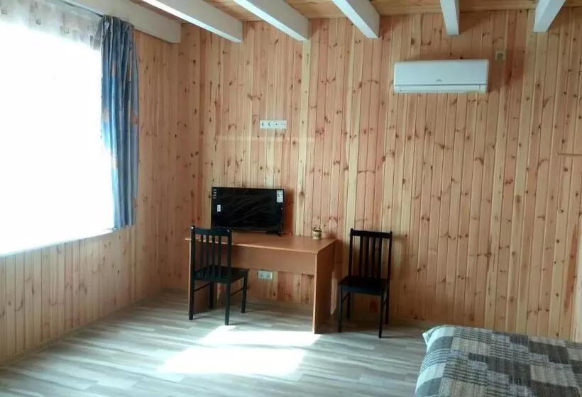 ペンション Eco House