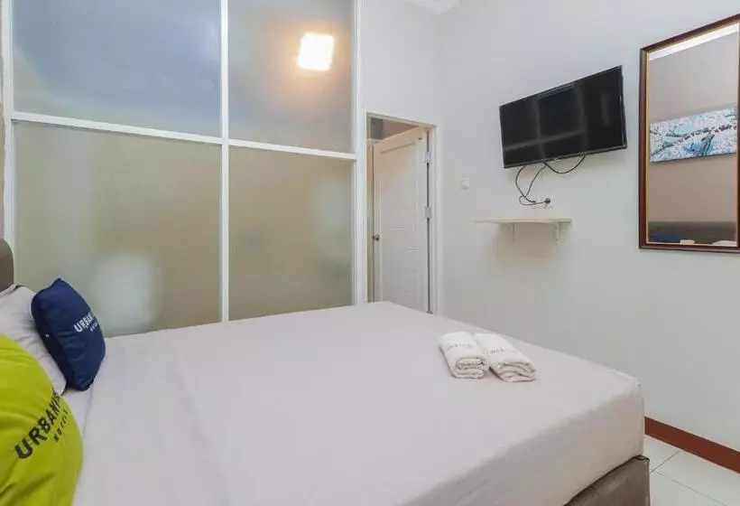 Urbanview Hotel Syariah Near Gelora Delta Sidoarjo