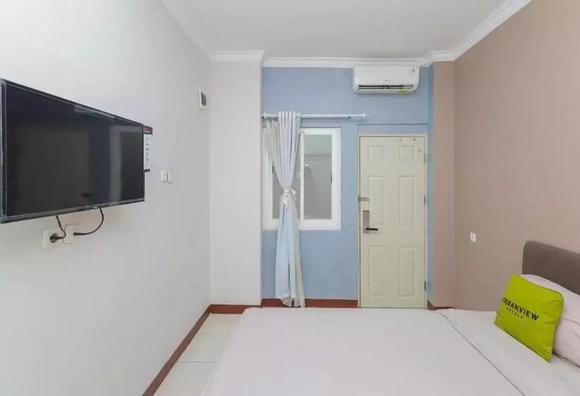 Urbanview Hotel Syariah Near Gelora Delta Sidoarjo