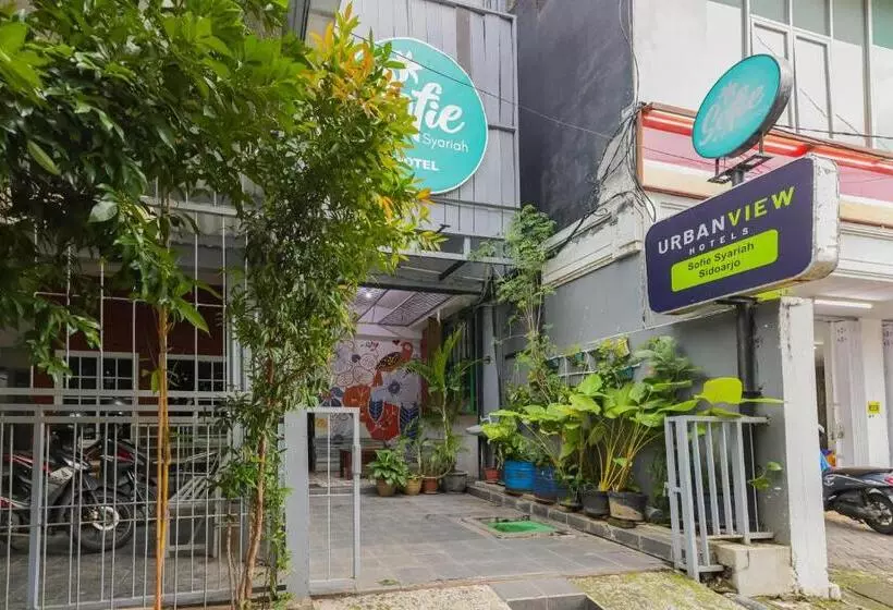 Urbanview Hotel Syariah Near Gelora Delta Sidoarjo