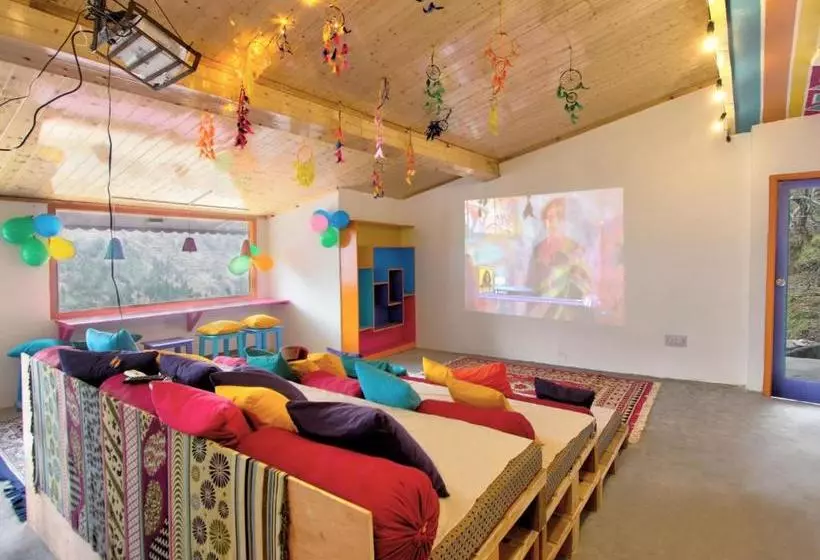 هاستل Gostops Naggar  Rooms & Dorms
