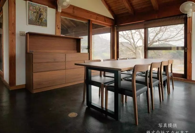 Retkeilymaja Shiraishi Island International Villa