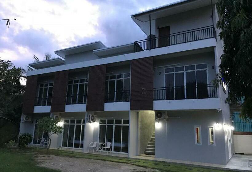 ユースホステル Snooze Inn Phuket Free Shuttle To Bang Rong Pier