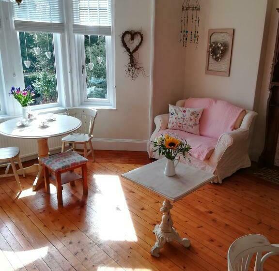 ベッドアンドブレックファースト Furain