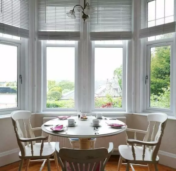 Aamiaismajoitus (B&B) Furain